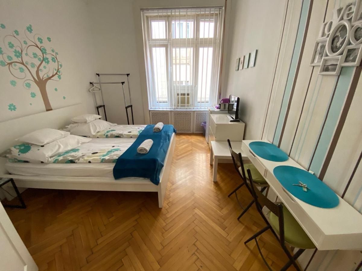 Studio 4U Apartment Budapest Bagian luar foto
