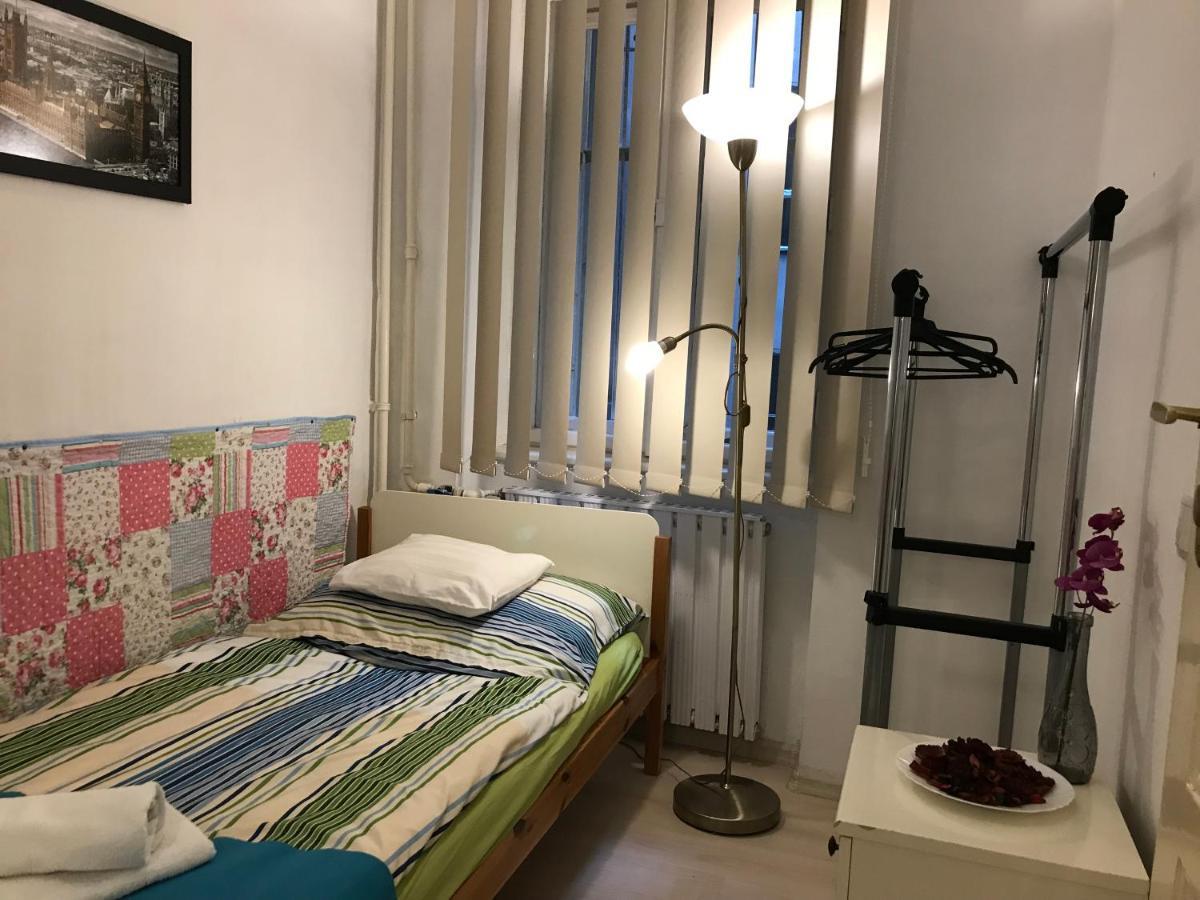 Studio 4U Apartment Budapest Bagian luar foto