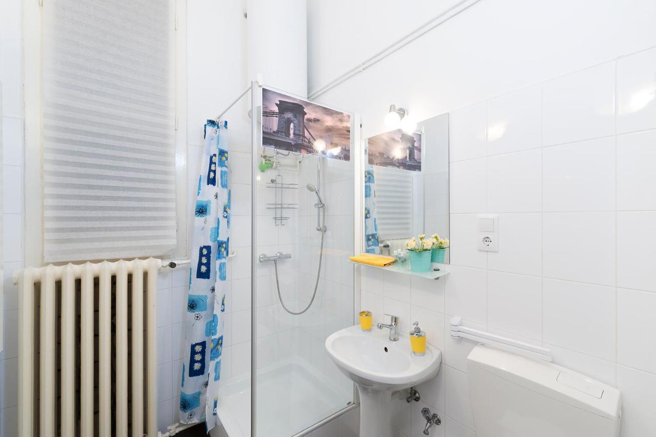Studio 4U Apartment Budapest Bagian luar foto